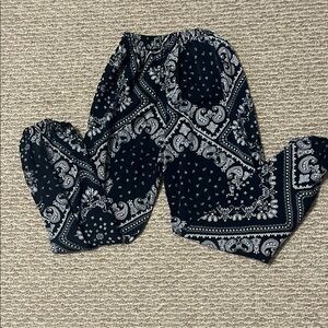 Black and White Paisley Print Pants